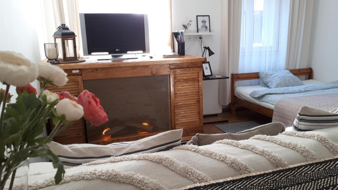 M&M Apartment Budapest House Eksteriør bilde