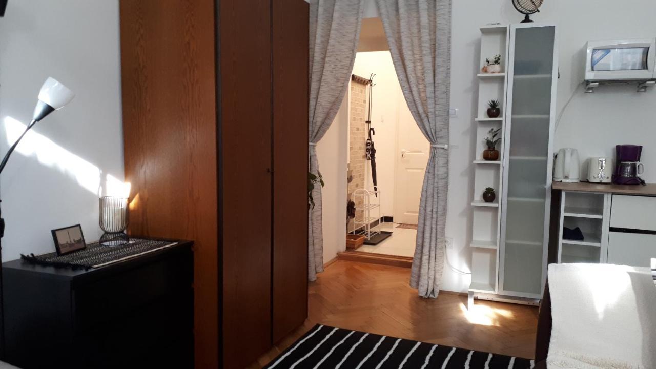 M&M Apartment Budapest House Eksteriør bilde