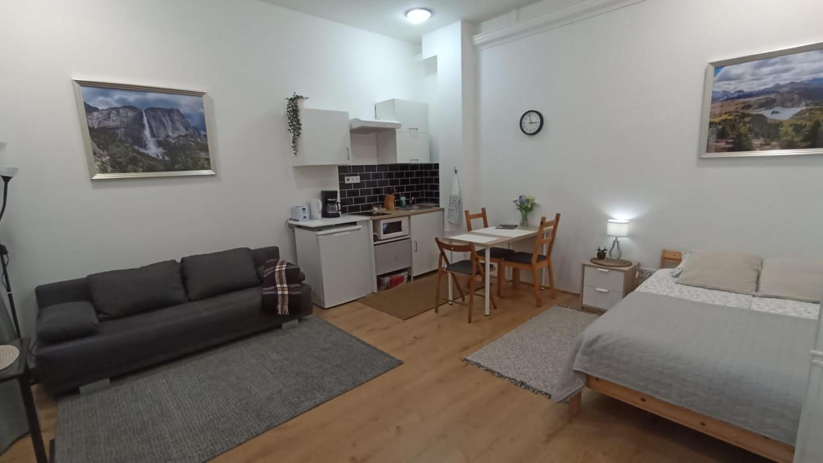 M&M Apartment Budapest House Eksteriør bilde
